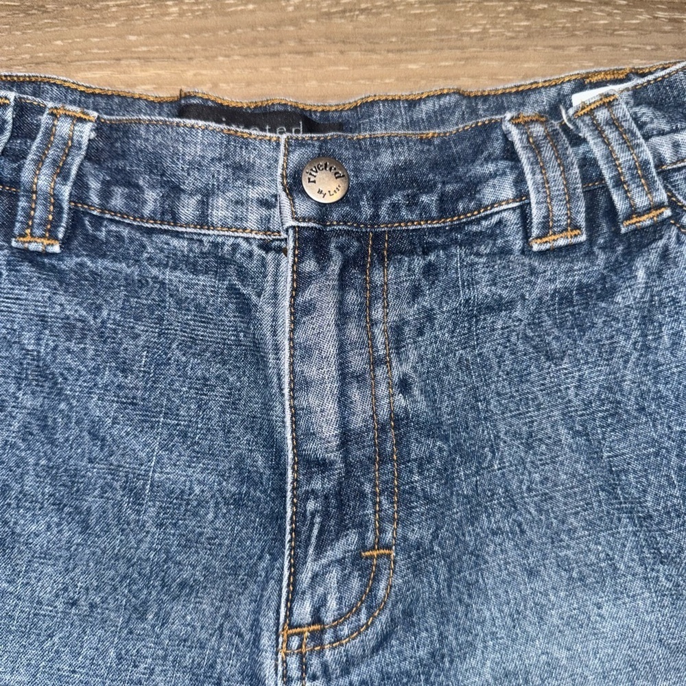 Riveted by Lee Women’s High waisted Cargo medium Wash denim shorts size 10 - Picture 9 of 15